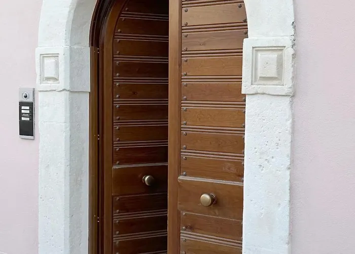 בית נופש La Dimora Del Cardinale ל'אקווילה